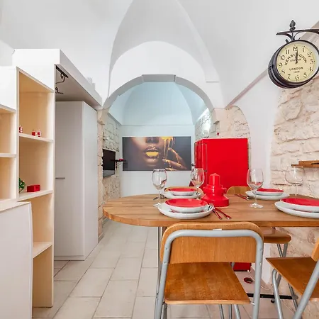 Dimora Egnazia Historic Centre - Happy