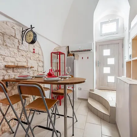 Dimora Egnazia Historic Centre - Happy Apartment *